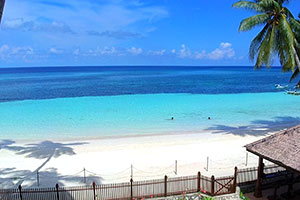 Beach view from front of Kaluku Cottages